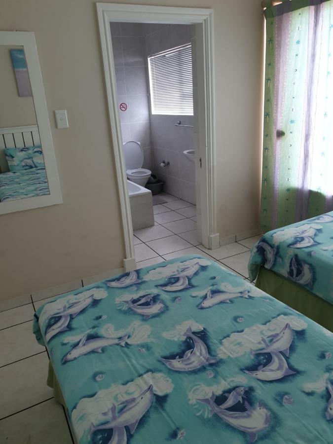 Topanga Holiday Home Uvongo Beach Luaran gambar